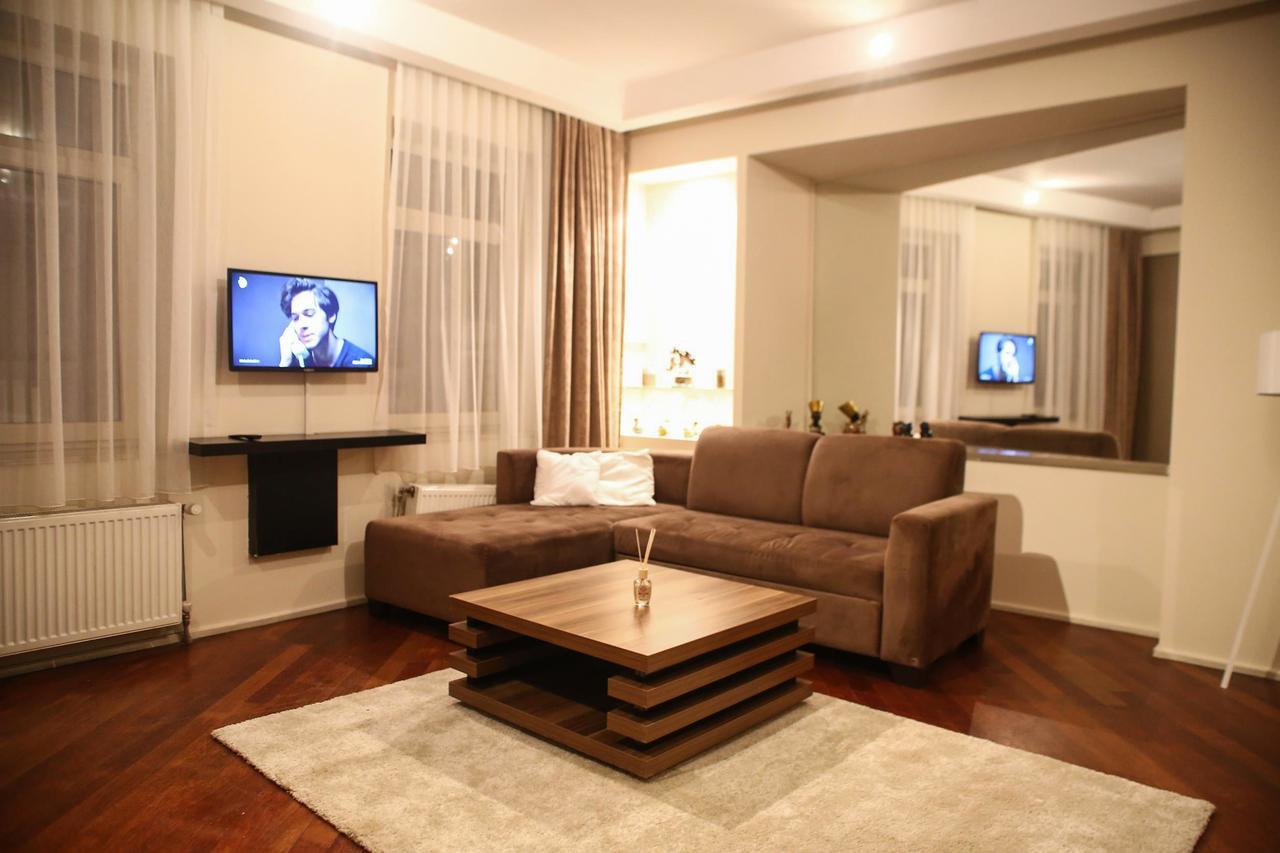Pera City Suites Istanbul Bagian luar foto